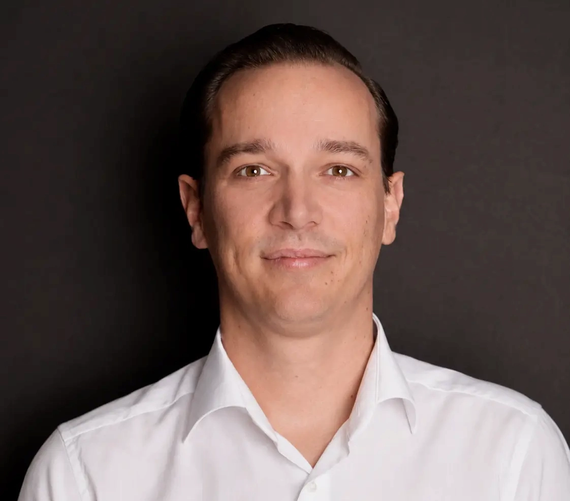 Portrait of Oliver Koch, international marketing communications leader